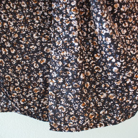 satin floral blouse - Picture 8 of 9